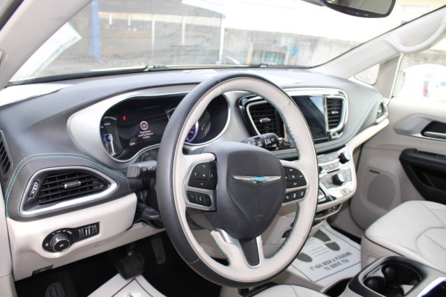Used 2018 Chrysler Pacifica Limited w/ Advanced Safetytec Group image 26