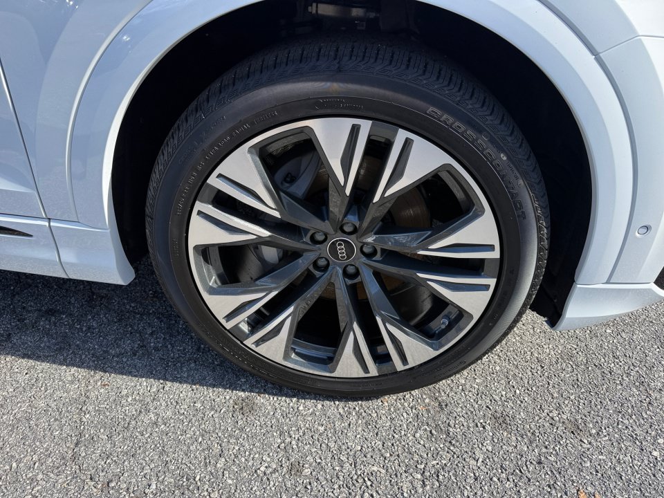 New 2026 Audi Q8 Premium Plus AWD/4WD image 25
