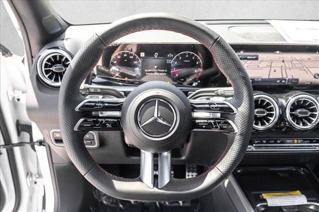 New 2026 Mercedes-Benz GLB 250 4MATIC image 17