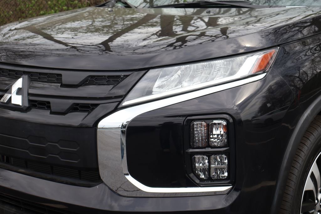 Used 2026 Mitsubishi Outlander Sport ES image 3