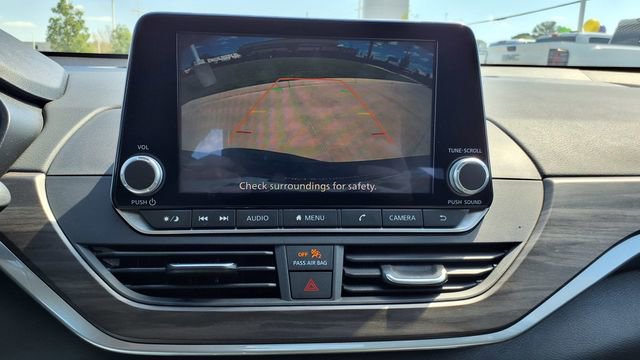 Used 2025 Nissan Altima 2.5 SV image 22