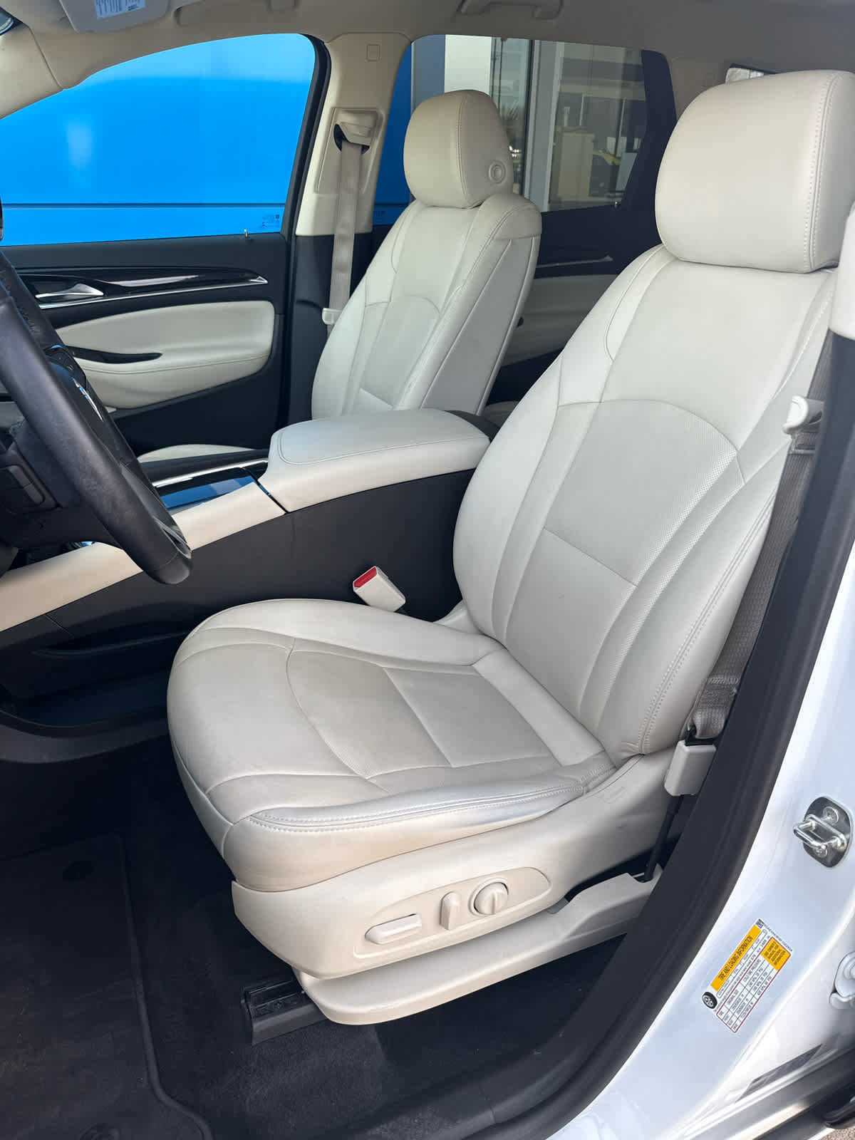 Used 2023 Buick Enclave Essence w/ Experience Buick Package image 17