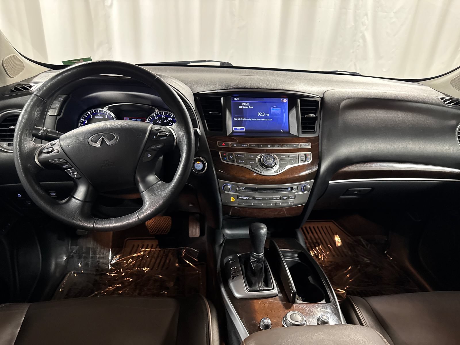 Used 2013 INFINITI JX35 AWD w/ Premium Pkg image 4