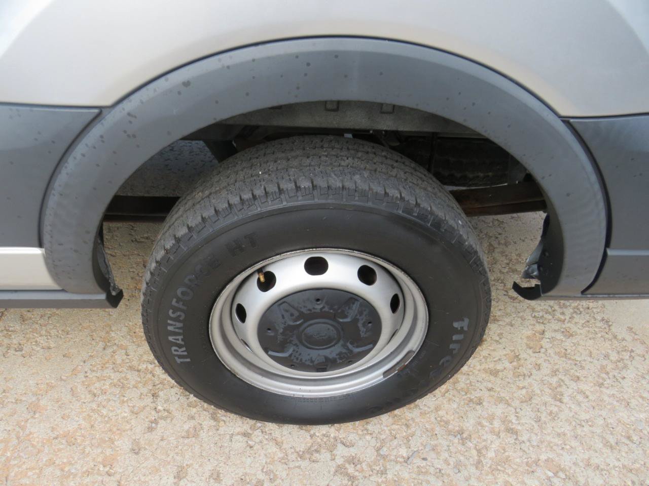Used 2015 Ford Transit 350 XL RWD image 10
