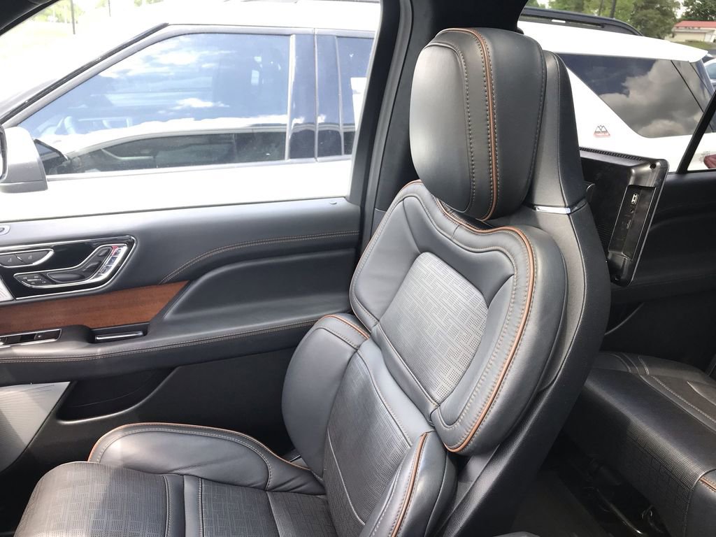 Used 2022 Lincoln Navigator L Black Label AWD/4WD image 25