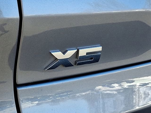 Used 2024 BMW X5 M60i w/ Parking Assistance Package AWD/4WD image 28