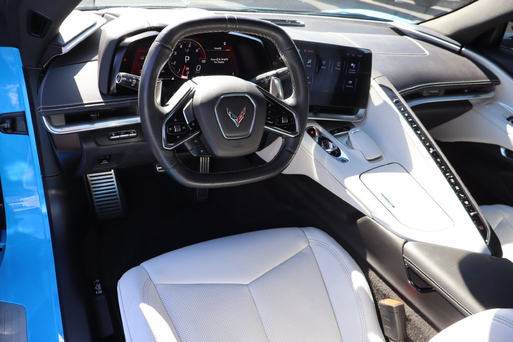 Used 2024 Chevrolet Corvette Stingray Preferred Cpe RWD image 5