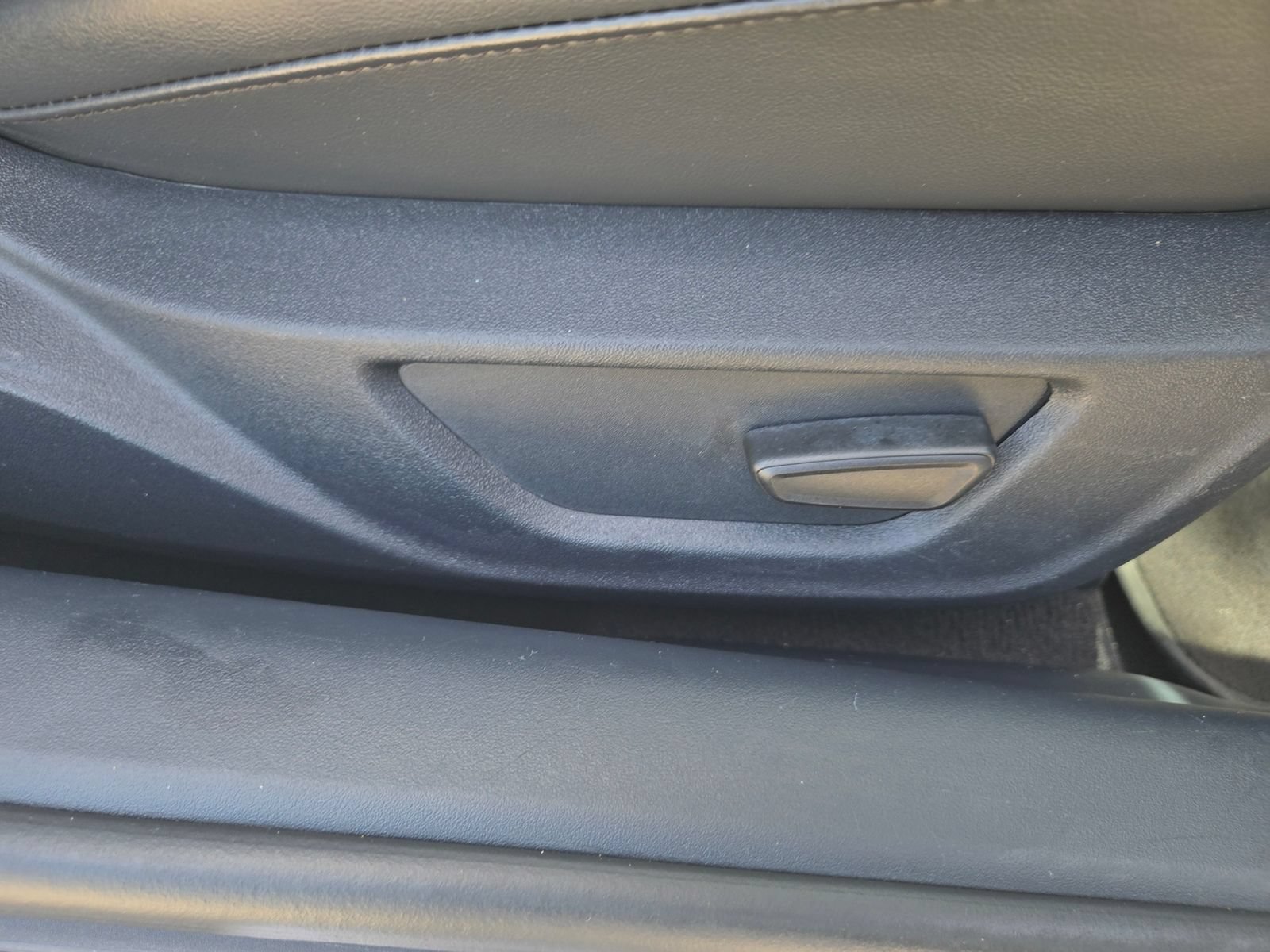 Used 2024 Ford Mustang Premium RWD image 25