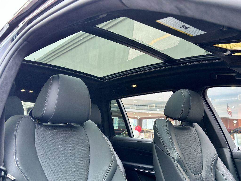 Used 2020 BMW X7 xDrive40i w/ M Sport Package image 36