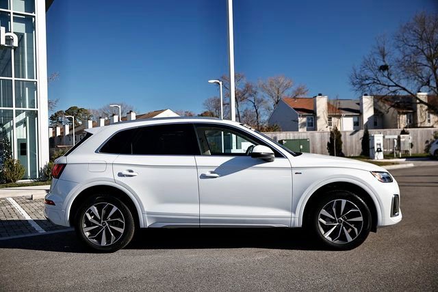Certified 2025 Audi Q5 2.0T Premium Plus w/ Premium Plus Package image 4