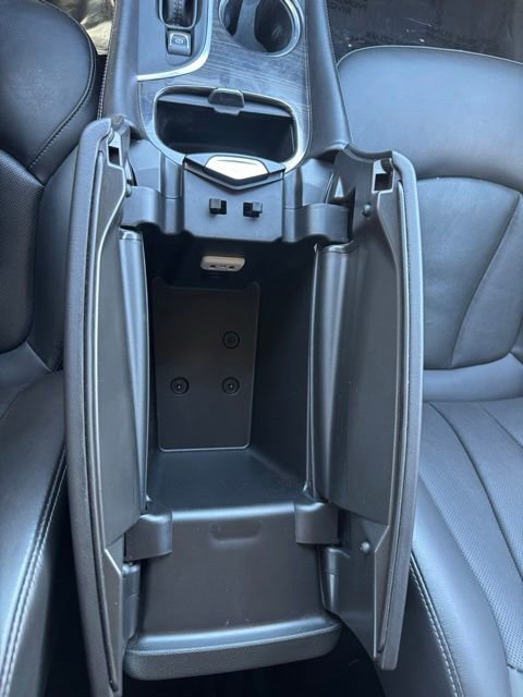 Used 2019 Buick Envision Essence FWD image 13