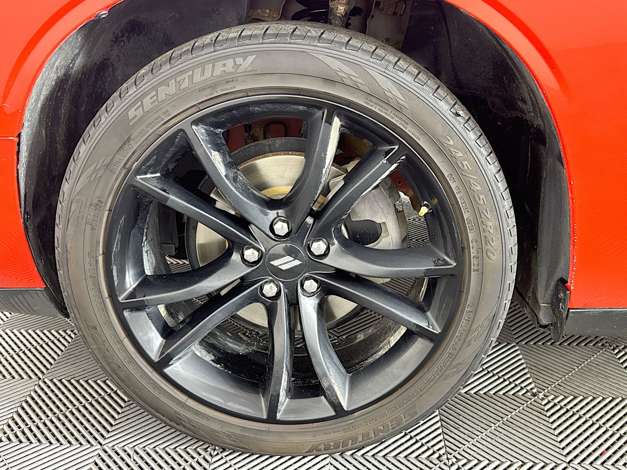 Used 2018 Dodge Challenger SXT w/ Blacktop Package image 33