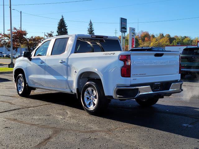 Used 2025 Chevrolet Silverado 1500 LT AWD/4WD image 3