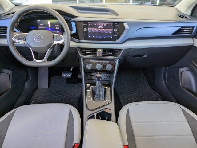 Used 2023 Volkswagen Taos SE w/ Black Wheel Package image 12