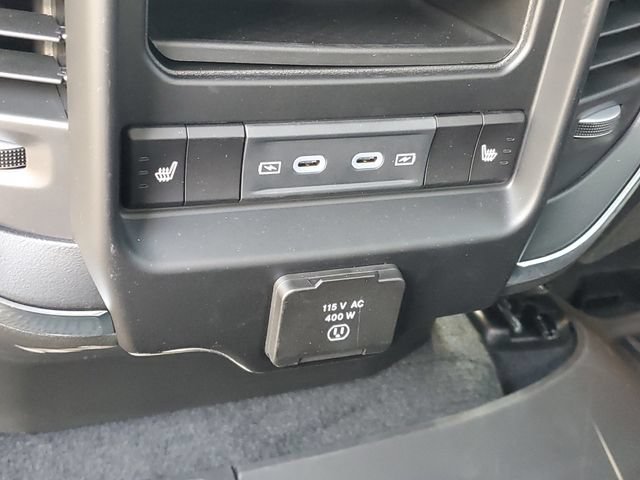 New 2026 RAM 1500 Laramie w/ Night Edition AWD/4WD image 11