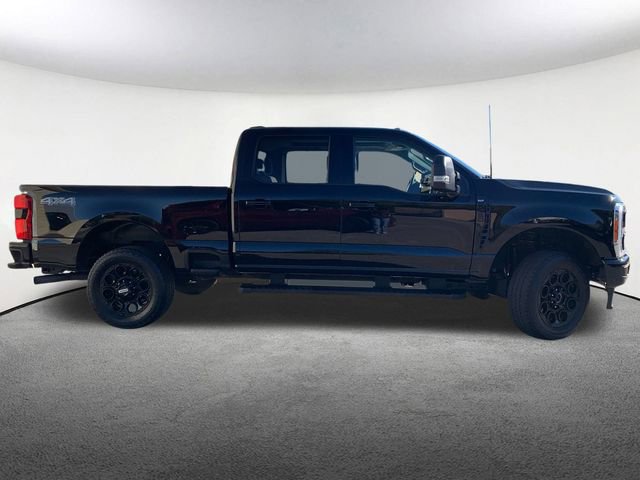 Used 2023 Ford F250 XLT w/ Black Appearance Package image 15