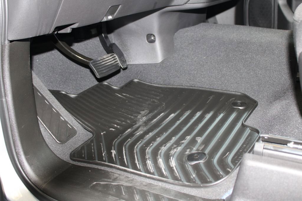 Used 2025 Chevrolet Silverado 1500 Custom Trail Boss AWD/4WD image 35