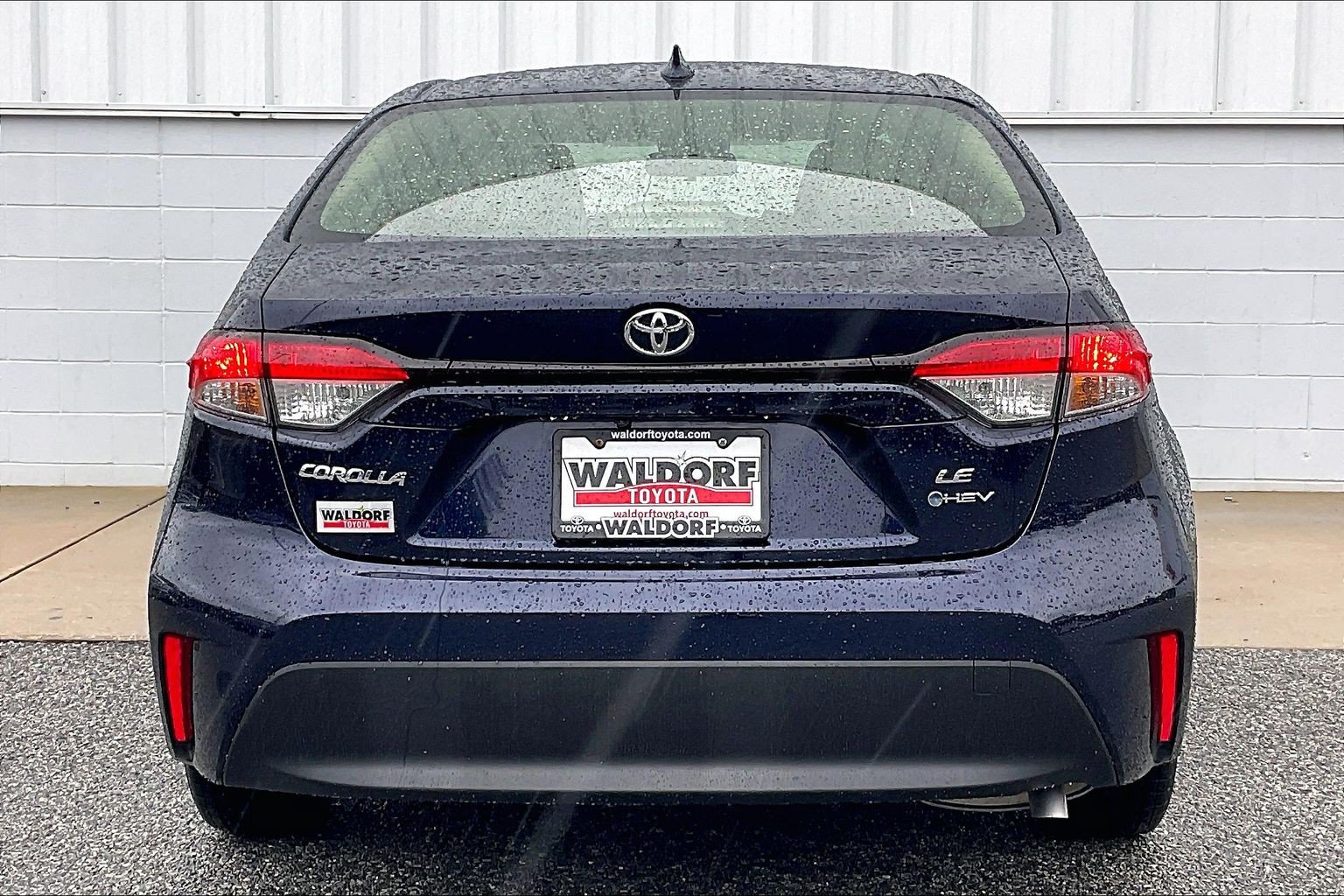 Used 2026 Toyota Corolla LE w/ LE Premium Package FWD image 5