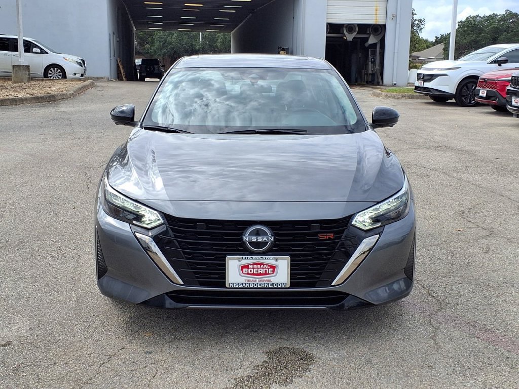 Used 2025 Nissan Sentra SR w/ SR Premium Package FWD image 9