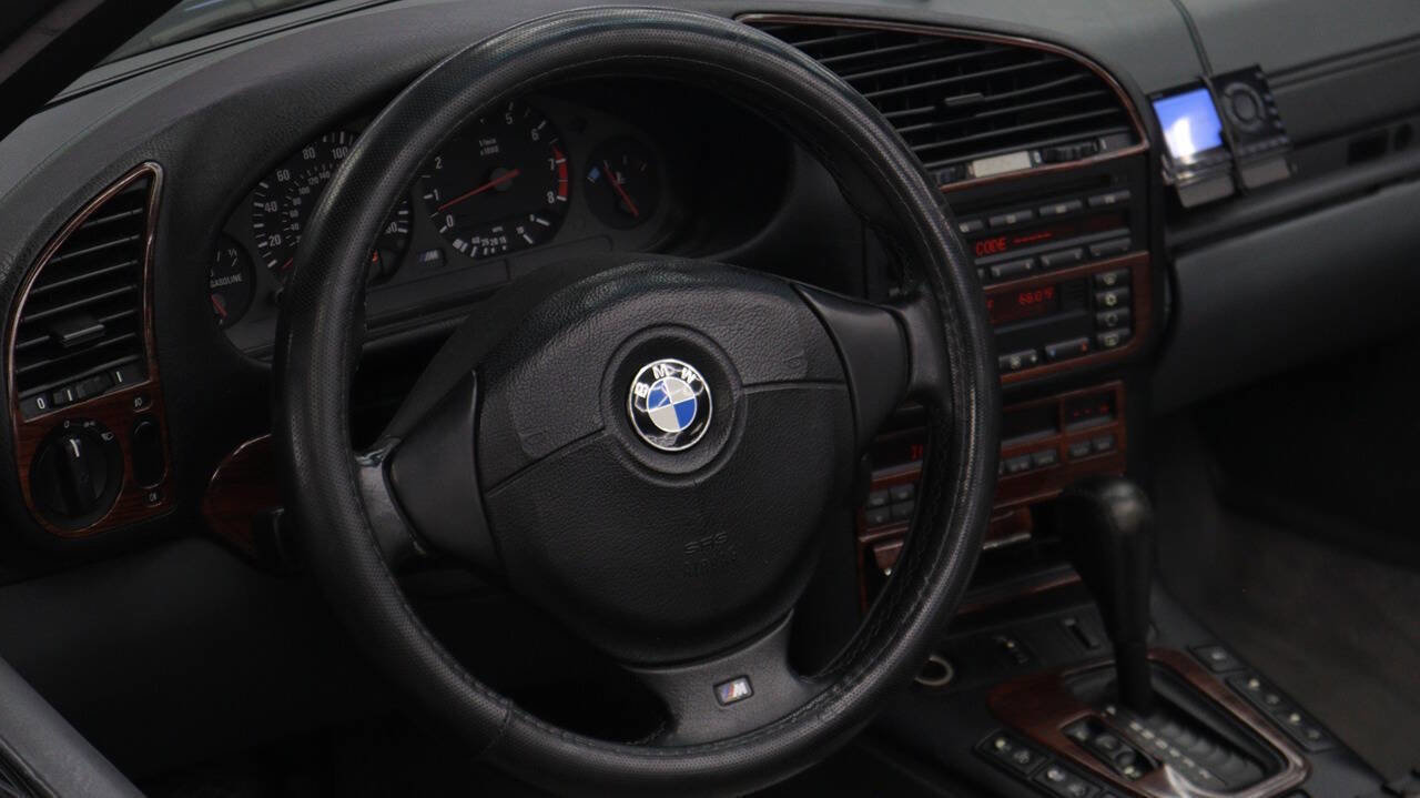Used 1998 BMW M3 Convertible image 19