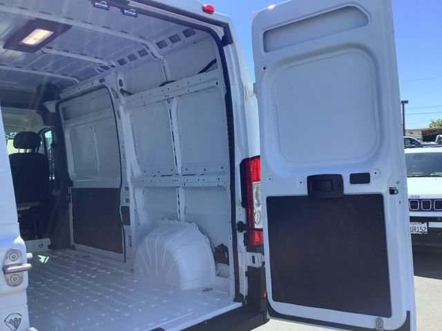 Used 2025 RAM ProMaster 1500 w/ Convenience Group FWD image 22