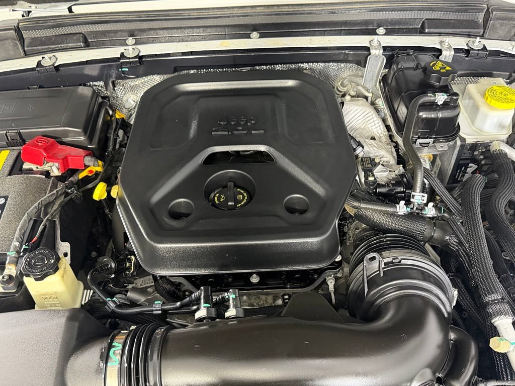 Used 2024 Jeep Wrangler Unlimited AWD/4WD image 34