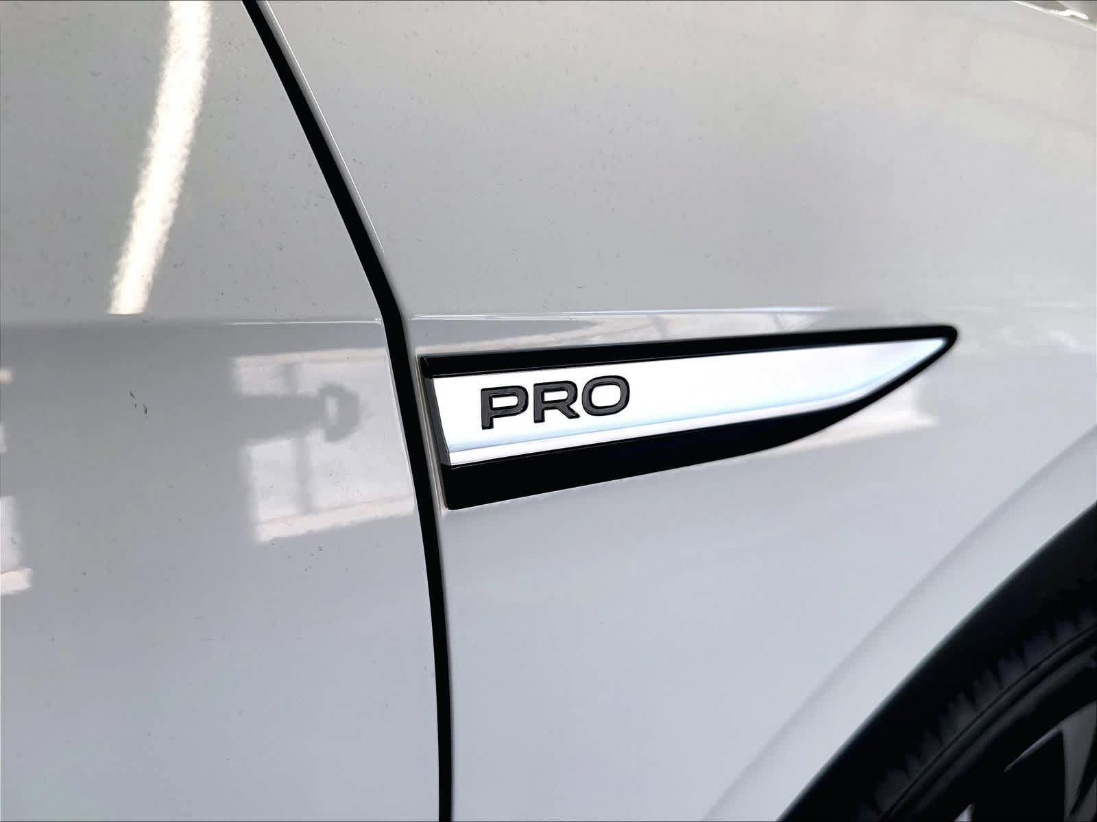 Used 2023 Volkswagen ID.4 Pro RWD image 27