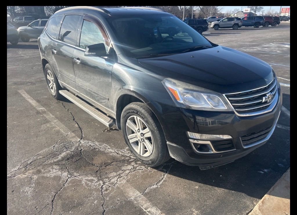 Used 2013 Chevrolet Traverse LT image 3