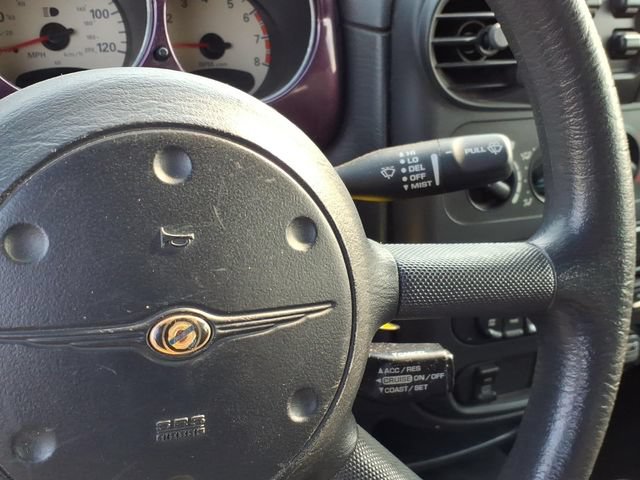 Used 2005 Chrysler PT Cruiser Touring FWD image 17