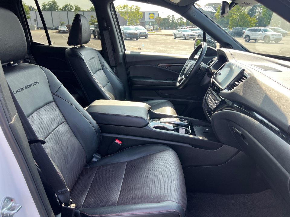 Certified 2024 Honda Ridgeline Black Edition image 28