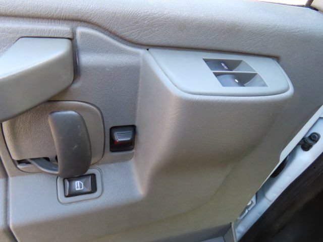 Used 2019 Chevrolet Express 2500 RWD image 20