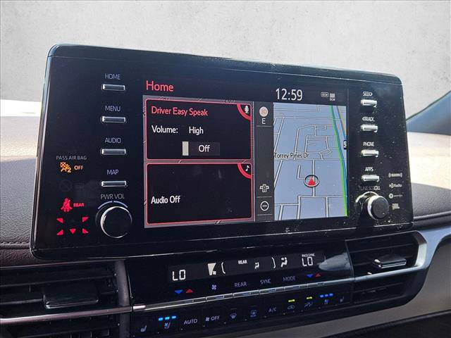 Used 2024 Toyota Sienna Platinum FWD image 11