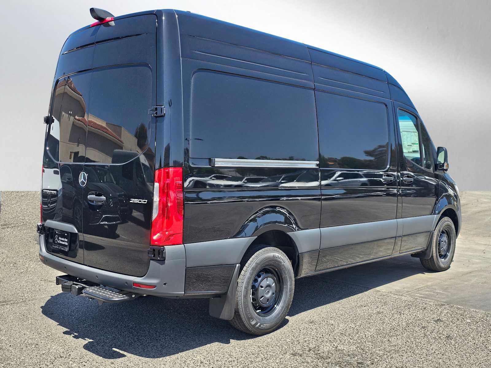 New 2026 Mercedes-Benz Sprinter 2500 image 3