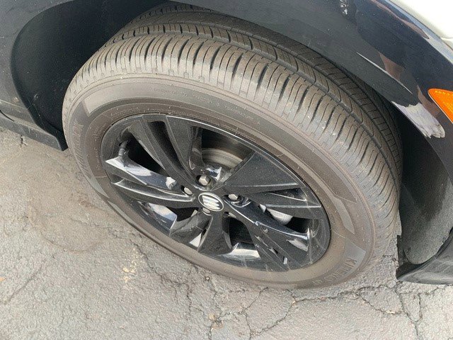 Certified 2024 Buick Encore GX Sport Touring image 11