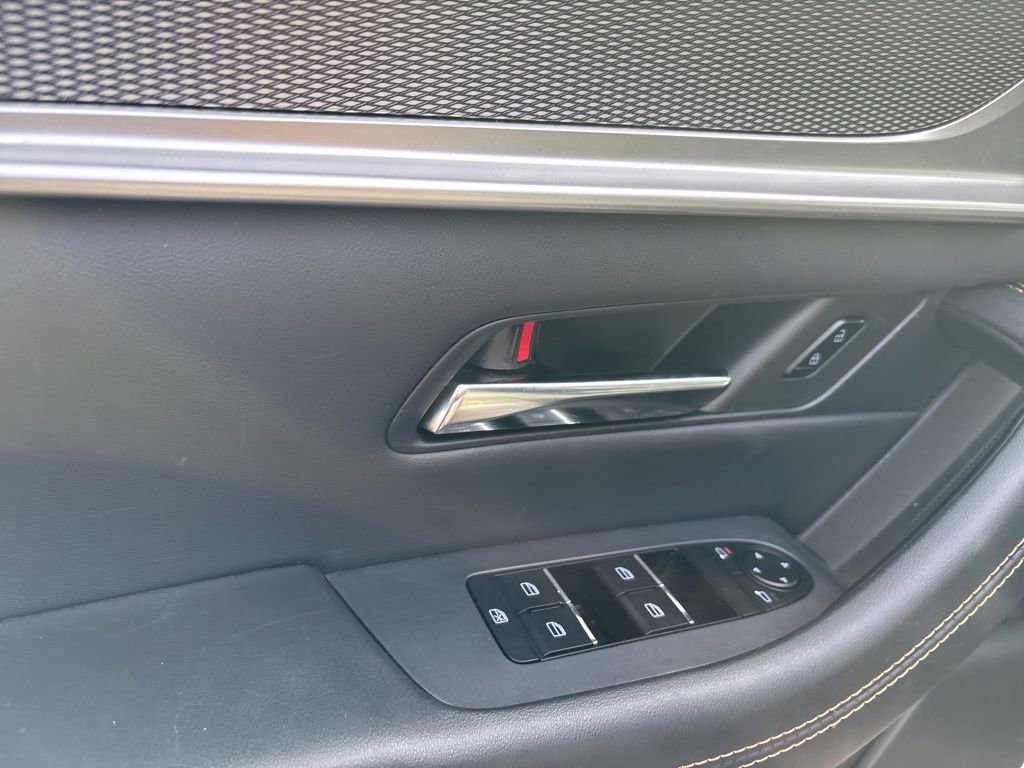 Used 2025 MAZDA CX-90 3.3 Turbo w/ Preferred Package image 12