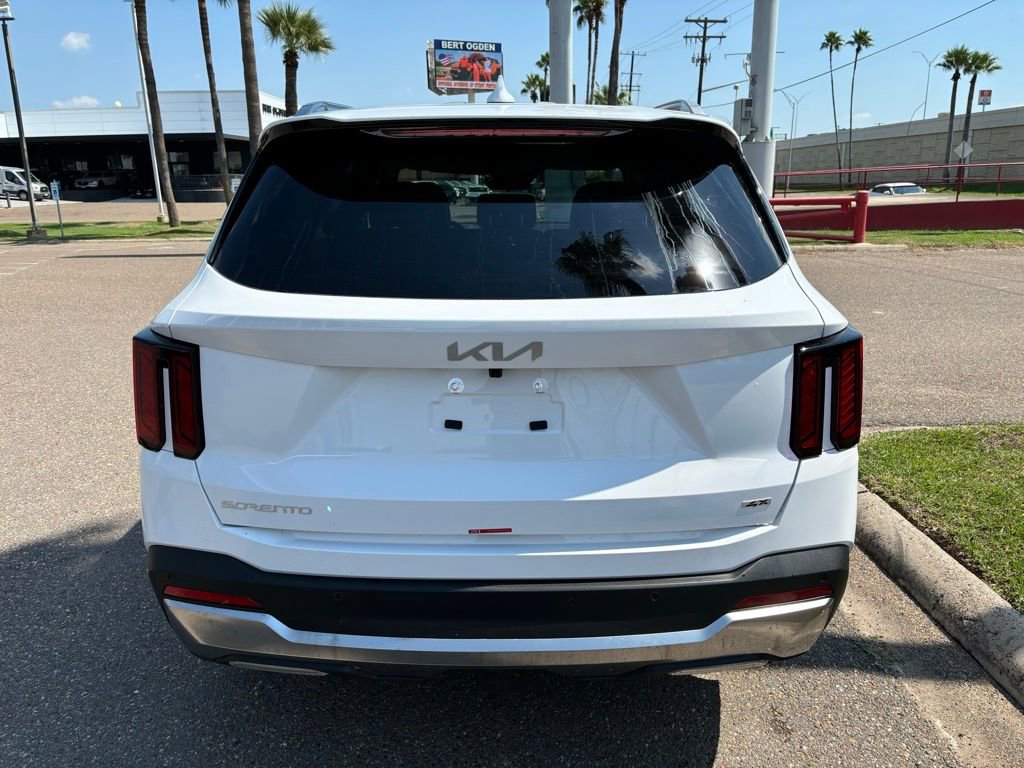 New 2025 Kia Sorento S image 5