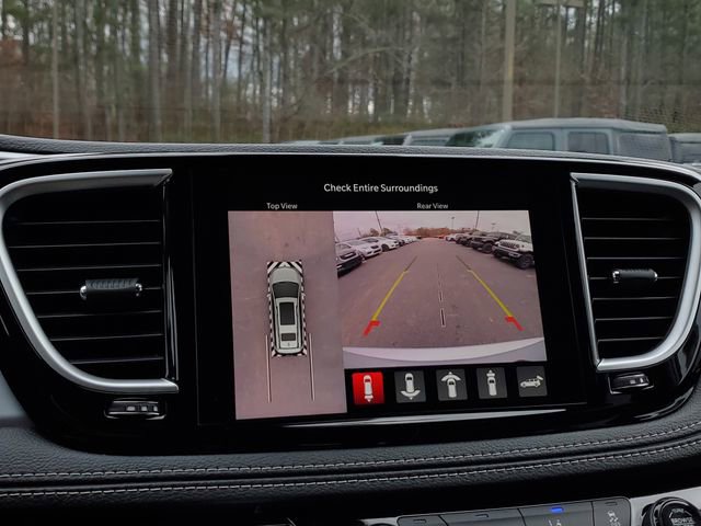 New 2026 Chrysler Pacifica Limited image 28