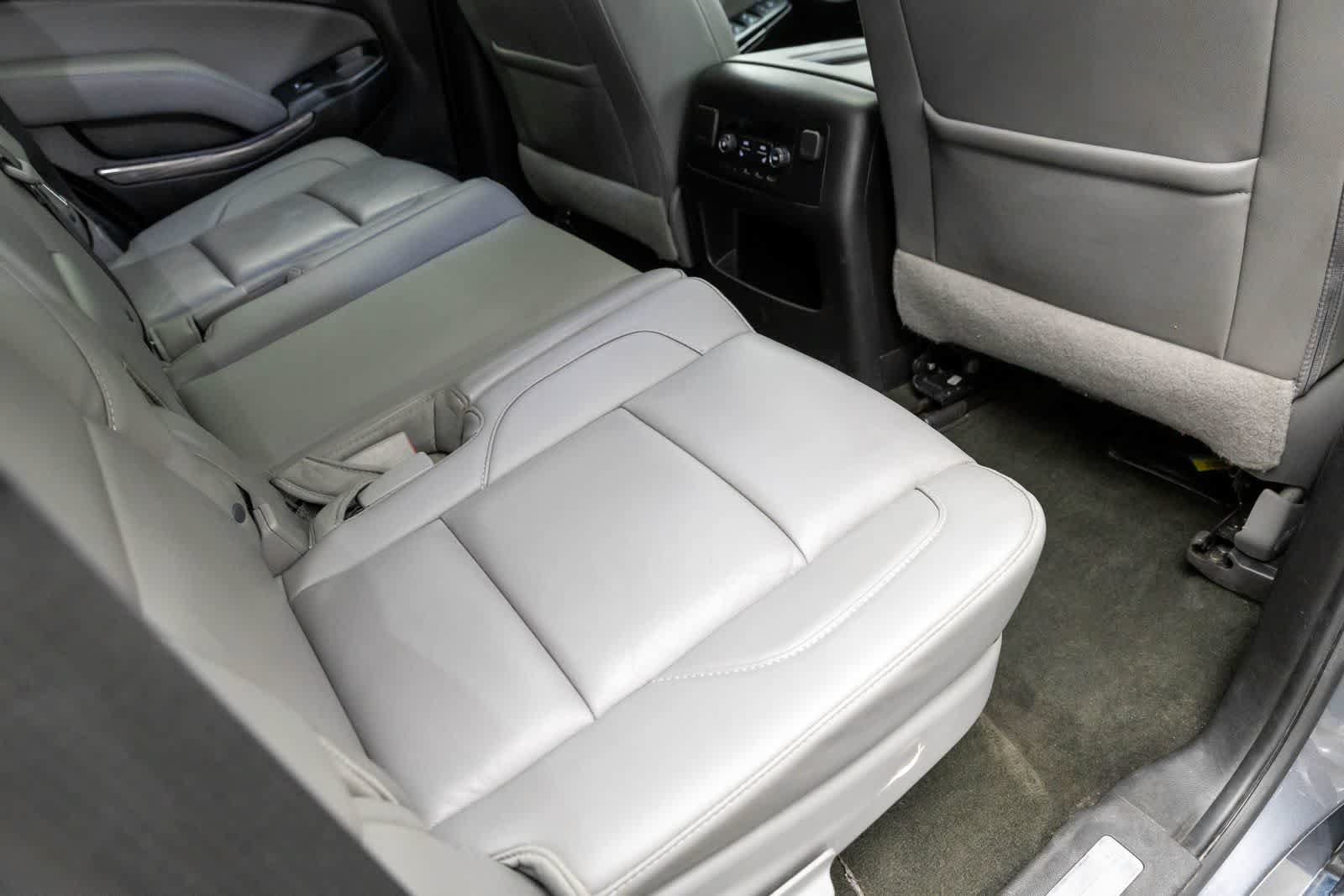 Used 2018 Chevrolet Tahoe LT w/ LT Signature Package AWD/4WD image 45