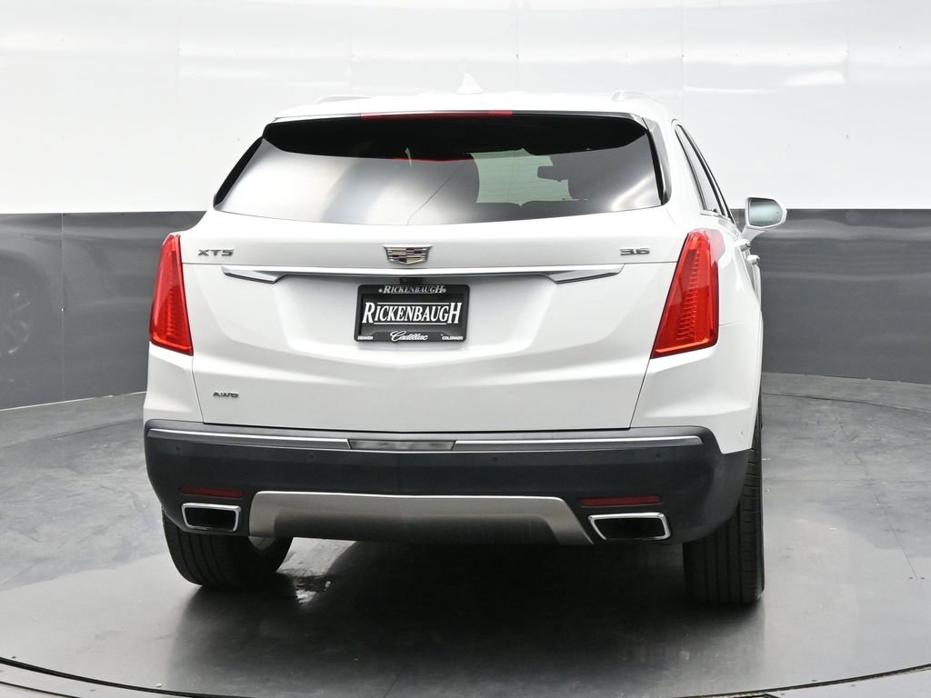 Used 2017 Cadillac XT5 Platinum w/ Driver Assist Package image 6