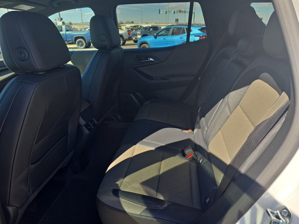 New 2026 Chevrolet Equinox LT w/ Convenience Package II image 19