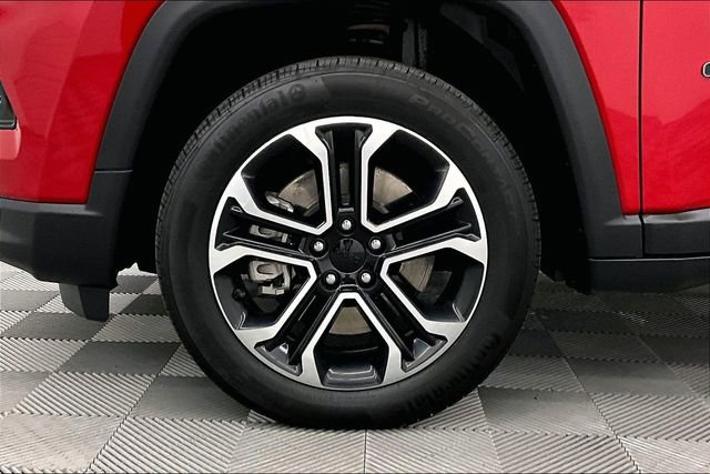 Used 2024 Jeep Compass Limited image 10