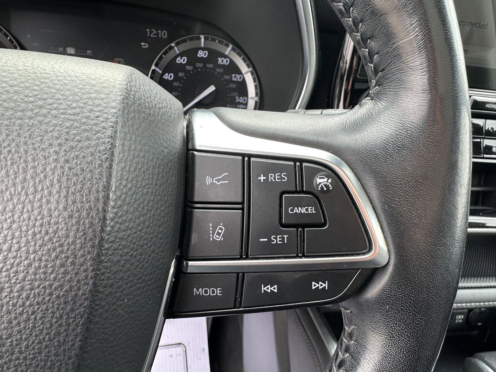 Used 2020 Toyota Highlander Platinum image 24