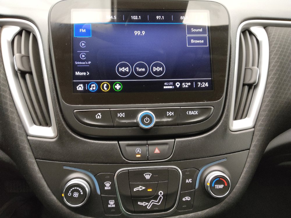 Used 2025 Chevrolet Malibu LS FWD image 25