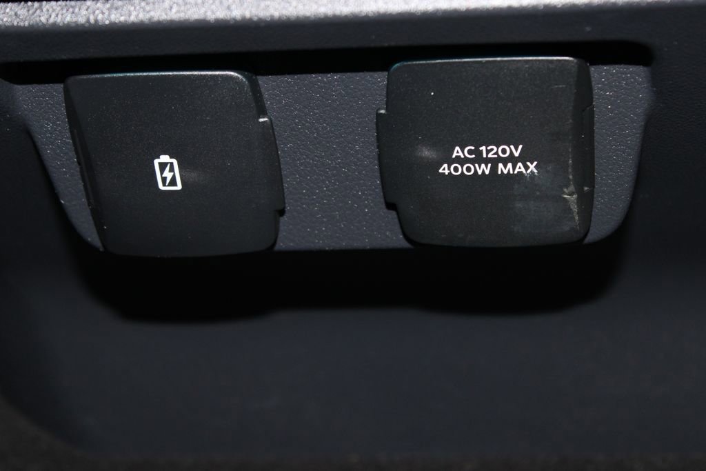 Used 2024 Ford F150 Lariat w/ Tow/Haul Package AWD/4WD image 35