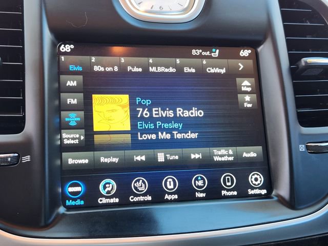 Used 2018 Chrysler 300 Limited w/ Safetytec Plus Group image 15