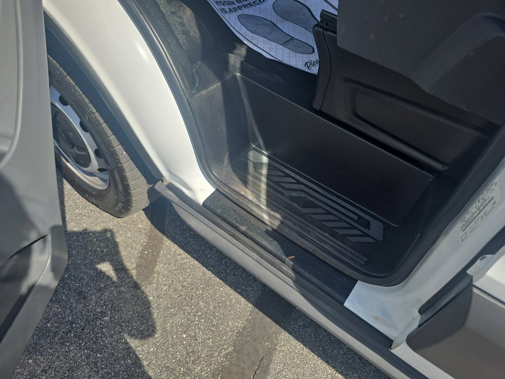 Used 2016 Ford Transit 250 Base image 15