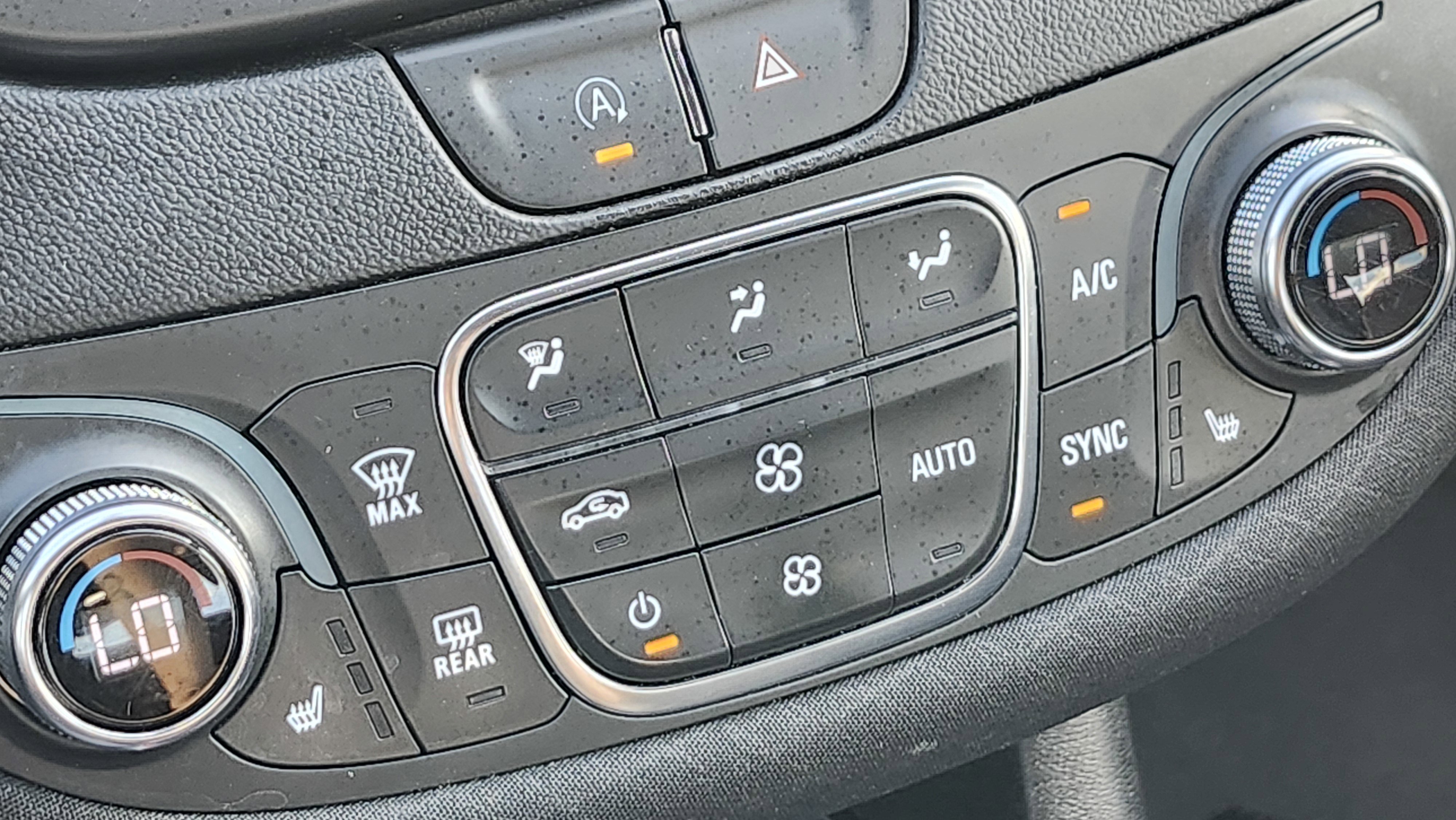 Used 2022 Chevrolet Malibu LT image 25