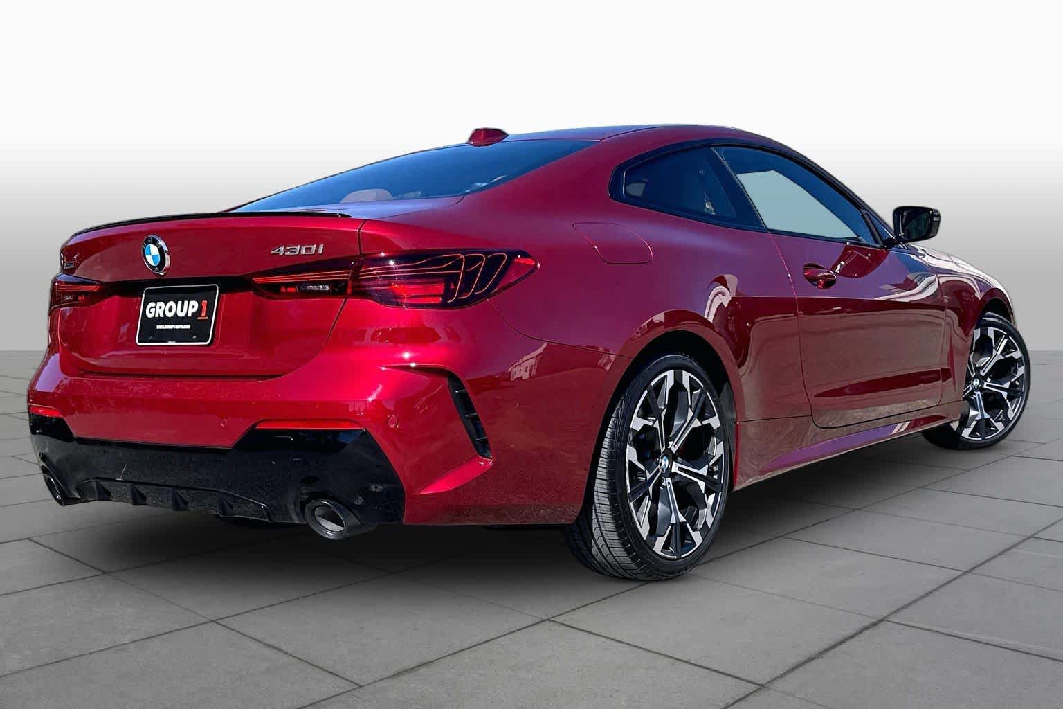 Used 2025 BMW 430i xDrive Coupe w/ M Sport Package AWD/4WD image 12