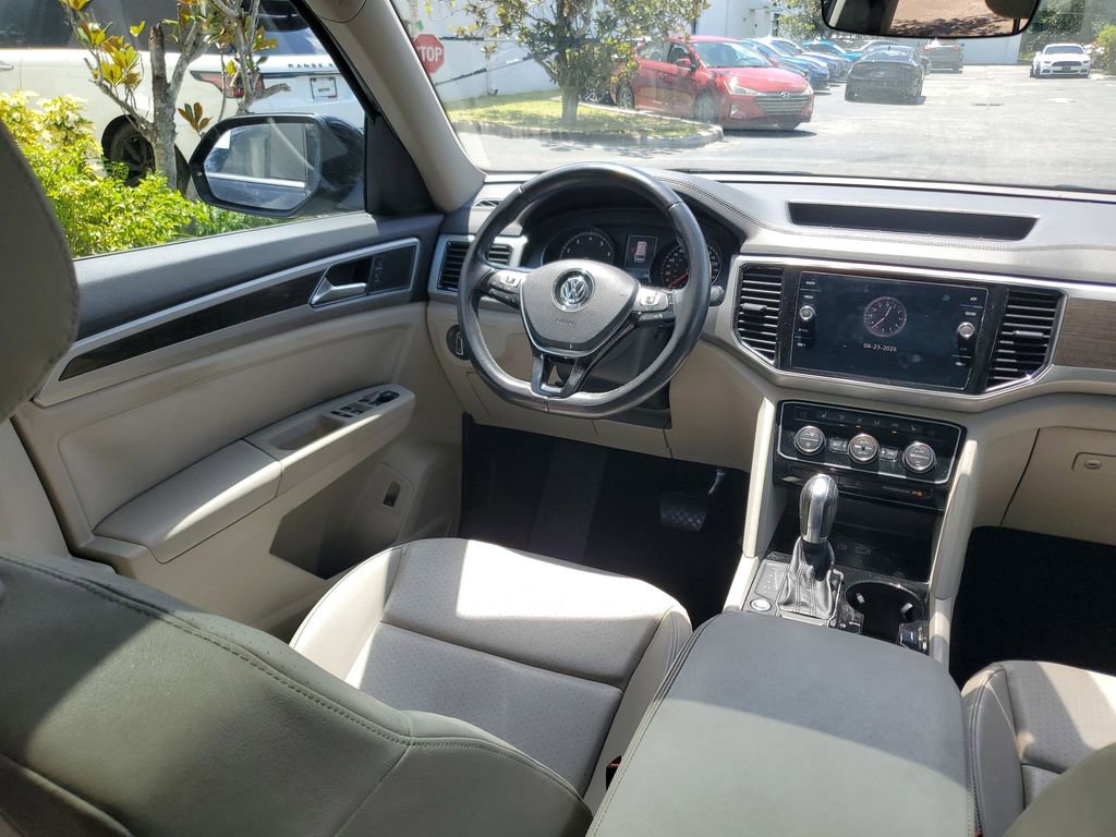 Used 2018 Volkswagen Atlas SEL FWD image 16