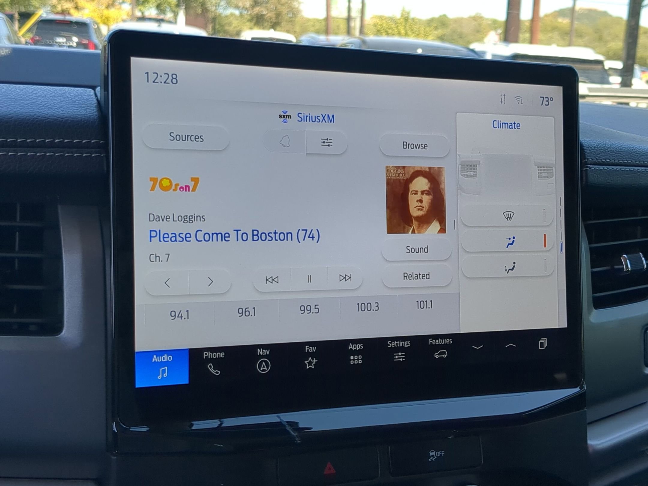 Used 2022 Ford Expedition XLT image 15